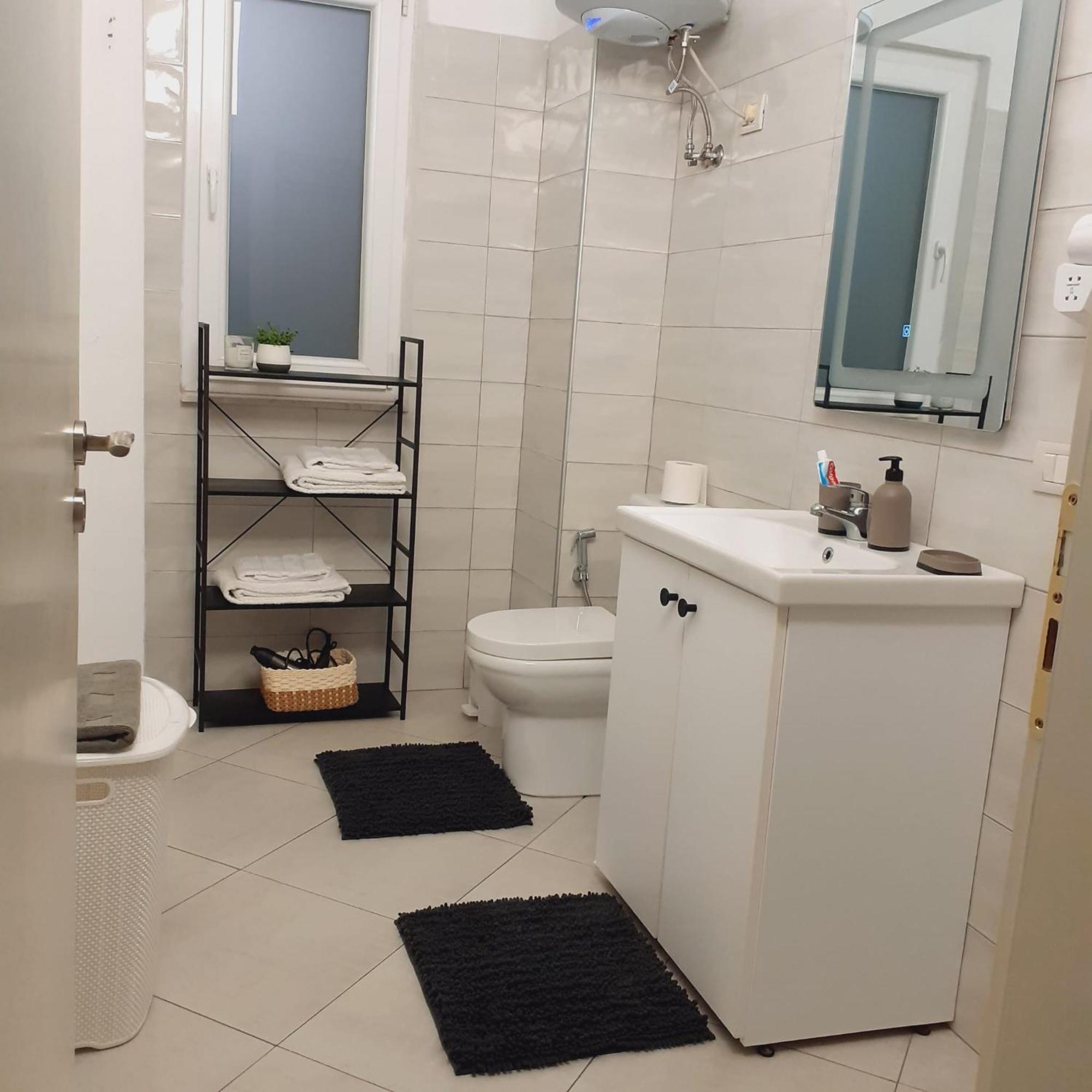 Ferienwohnung A Casa Dei Nonni Tirana Exterior foto