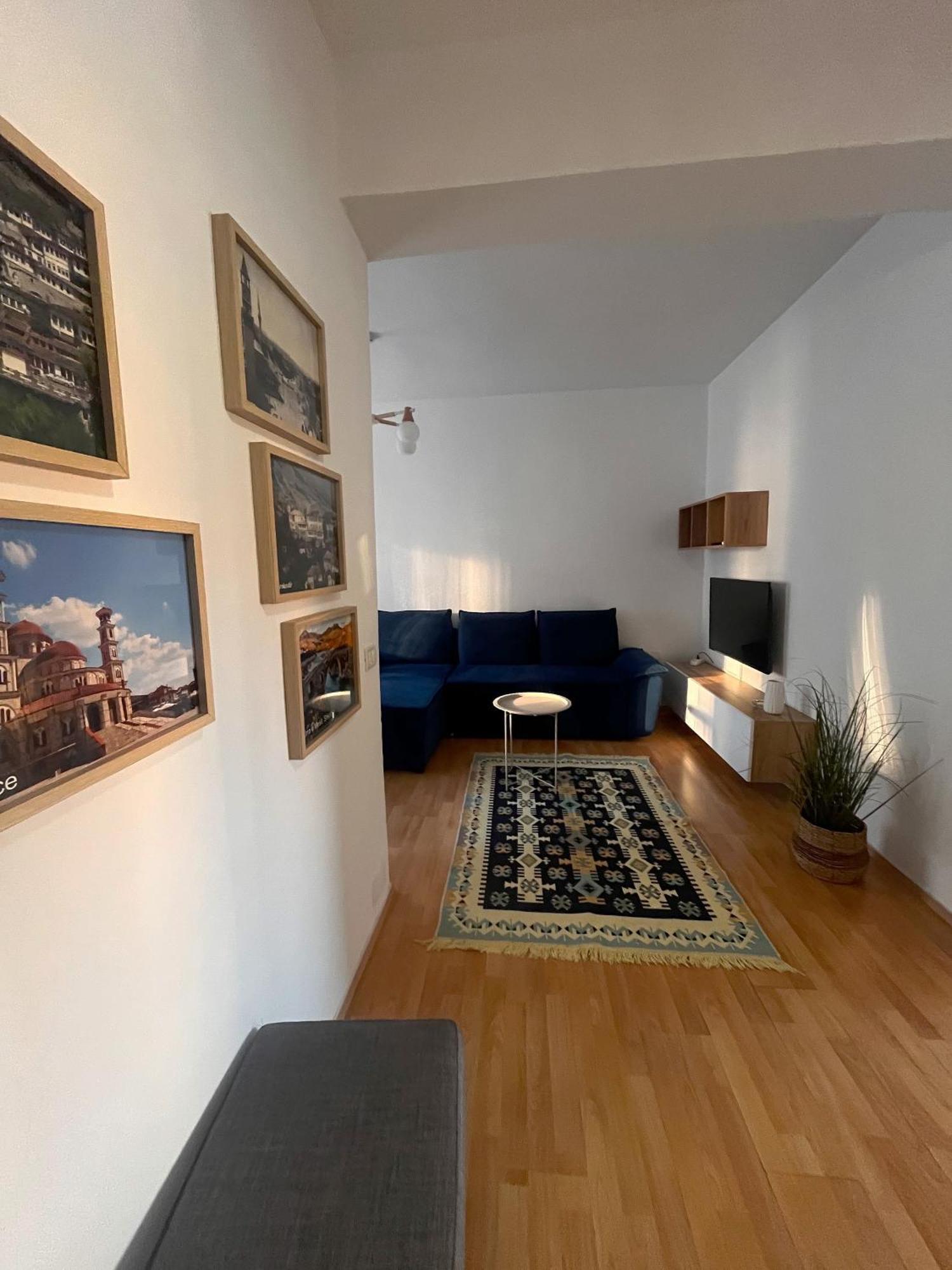 Ferienwohnung A Casa Dei Nonni Tirana Exterior foto